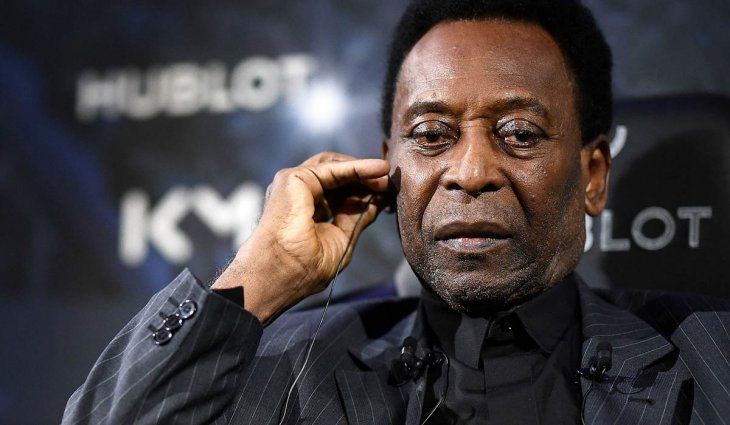 Pelé está internado hace seis días en un hospital de San Pablo