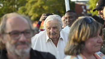 El expresidente José Mujica afirmó sentir dolor ante las denuncias por abuso sexual que recibió el senador nacionalista Gustavo Penadés. El expresidente José Mujica afirmó sentir dolor ante las denuncias por abuso sexual que recibió el senador nacionalista Gustavo Penadés.