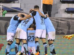 Vélez enfrenta a Belgrano - Crédito: lavoz.com.ar Vélez enfrenta a Belgrano - Crédito: lavoz.com.ar