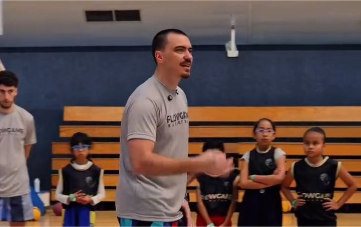 El conmovedor mensaje del profesor del video viral (Captura)