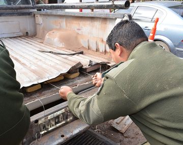 Mirá cómo decomisan 154 kilos de cocaína de una narco camioneta