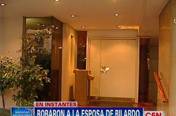 El frente del edificio en el que vive la familia Bilardo