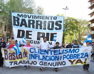 Barrios de Pie realiza una marcha a Olivos