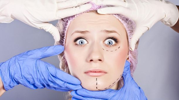 Proponen prohibir las cirugías estéticas en menores de 18 años