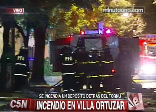 Se incendió una fábrica textil de Parque Chas