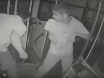 VIDEO: Un joven discapacitado frustró un robo y le salvó la vida a un chofer 