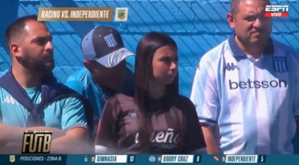 Racing vs. Independiente: la discusión y reconciliación viral de una pareja en el Cilindro de Avellaneda