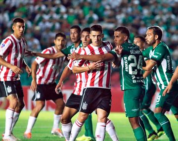 Estudiantes le ganó 1-0 a Oriente Petrolero en Bolivia