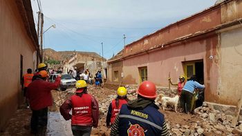 Daños y evacuados en Tilcara por un alud Daños y evacuados en Tilcara por un alud