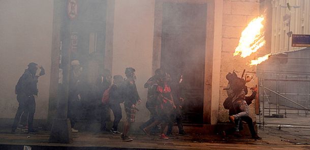 Disturbios entre manifestantes y la policía en Río de Janeiro&nbsp;