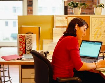 Un 86% busca empleo mediante redes sociales