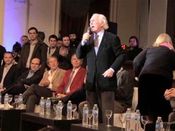 interna en faunen: asi fue el desplante de carrio a solanas interna en faunen: asi fue el desplante de carrio a solanas