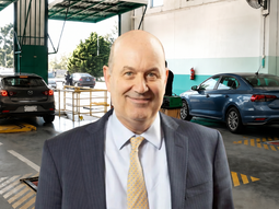 Federico Sturzenegger cambió la VTV y estos autos pueden estar 5 años sin necesidad de la oblea para circular Federico Sturzenegger cambió la VTV y estos autos pueden estar 5 años sin necesidad de la oblea para circular