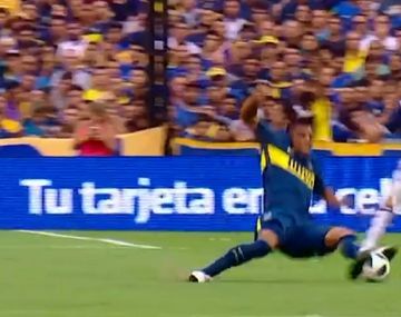 A buscar la gamba al Riachuelo: la falta por la que a Fabra le pusieron sólo amarilla