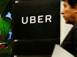 En Europa dicen que Uber debe tener licencia como los taxistas En Europa dicen que Uber debe tener licencia como los taxistas