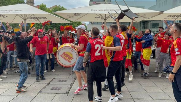 Video: españoles entonaron cánticos racistas antes de la semifinal de la Nations League