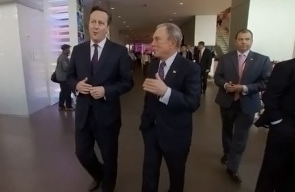 Primer Ministro británico reveló que la reina ronroneó tras el no en Escocia