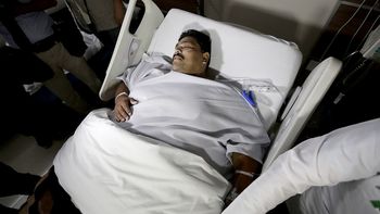 el hombre mas gordo murio por las bebidas energizantes: tomaba mas de 6 latas por dia el hombre mas gordo murio por las bebidas energizantes: tomaba mas de 6 latas por dia