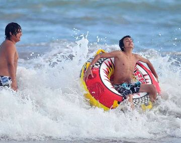 Casi 2.300 autos por minuto viajan hacia la Costa