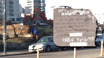 le chocaron el auto y un trapito le dejo una nota: estos son los datos le chocaron el auto y un trapito le dejo una nota: estos son los datos