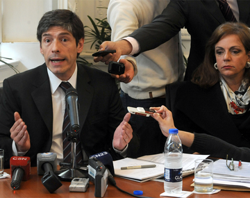 El Gobierno suspendió el decreto de reducción salarial