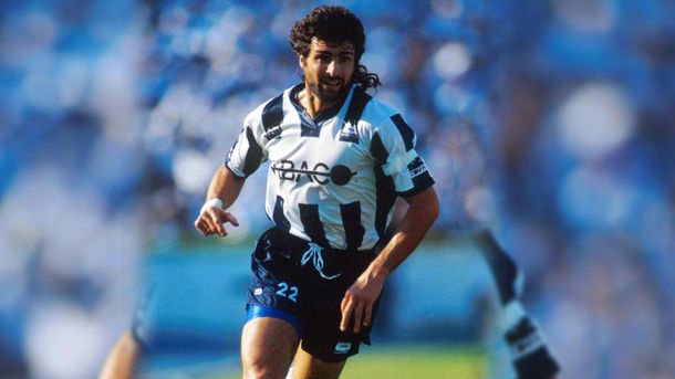 Tavares estuvo una década en el fútbol mexicano. Tavares estuvo una década en el fútbol mexicano.