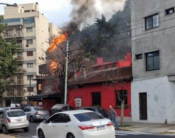 Se incendió la famosa parrilla Lo de Charly
