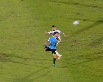 El patadón de Nico González que le valió ser expulsado ante Uruguay