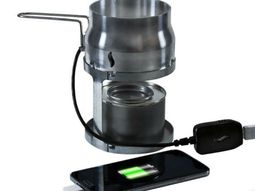 VIDEO: ¿Cómo cargar tu celular con una vela?