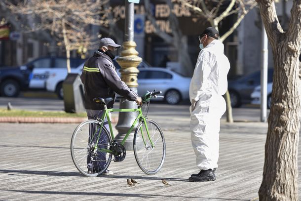 La Provincia pone reparos en el amesetamiento de casos y no prevé nuevas aperturas en el Conurbano