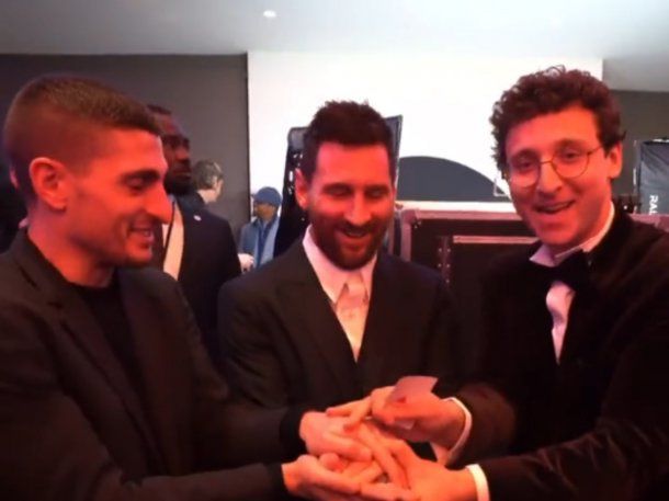 El truco de magia que Lionel Messi no entendió y estalló de risa: ¿Qué dice?