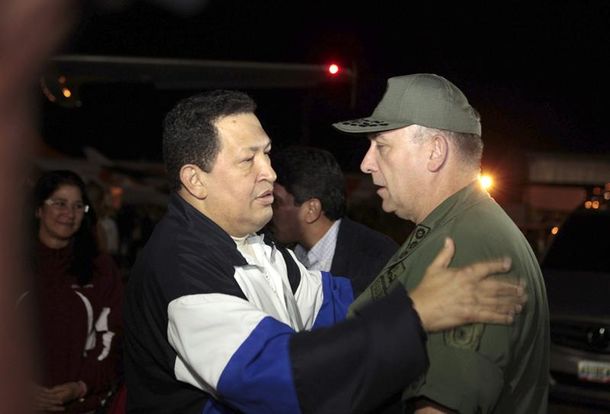 Chávez regresó a Venezuela tras su tratamiento en Cuba
