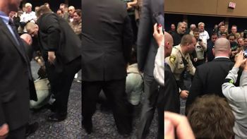 video: interrumpio acto de donald trump y casi lo linchan video: interrumpio acto de donald trump y casi lo linchan