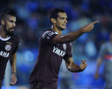 Lanús le ganó a Tigre en Victoria con lo justo y se afianza en la punta