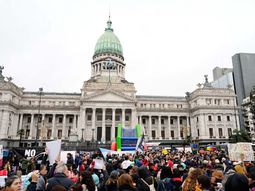 miercoles de marchas: jubilados y personas con discapacidad contra milei