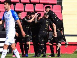 Colón le ganó a Godoy Cruz en Santa Fe con un gol de Cristian Ferreira