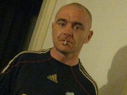 desenmascaran a un hombre disfrazado de batman en reino unido desenmascaran a un hombre disfrazado de batman en reino unido