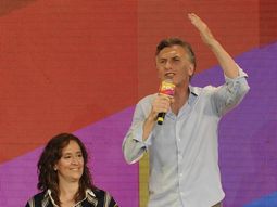 macri pidio transformar en ley la auh... y se aprobo hace 5 dias macri pidio transformar en ley la auh... y se aprobo hace 5 dias