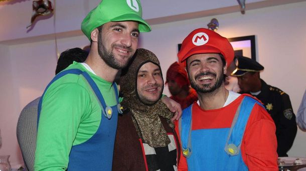 Mirá la foto del Pipita Higuaín disfrazado de Luigi Bross