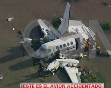 Cinco muertos y cuatro heridos por la caída de una avioneta en el Río de la Plata
