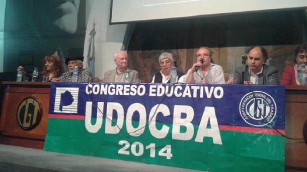 Pino Solanas se mostró con Moyano en un congreso educativo