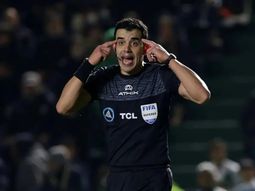 Confirmaron los árbitros para la fecha 1 del Clausura 2025: quiénes dirigen a River y Boca