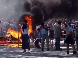 Repudio de familiares de víctimas del 19 y 20 de diciembre a la marcha