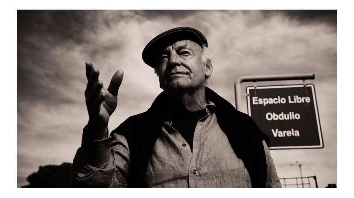 View Eduardo Galeano Frases Pics