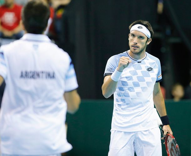 Copa Davis: Argentina se impuso en el dobles y está a un paso de la final