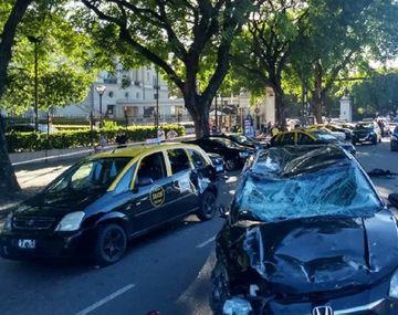 Así quedó el auto que protagonizó el choque en el Hipódromo