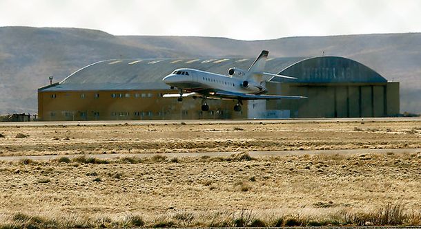 Cristina Fernández llegó a El Calafate en un jet privado tras la falla en el Tango 01