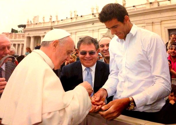 Del Potro ni lo duda: El Papa es más grande que Messi