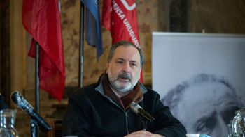 El senador Jorge Gandini quiere que su sector, Por la patria, impulse a un candidato wilsonista. El senador Jorge Gandini quiere que su sector, Por la patria, impulse a un candidato wilsonista.