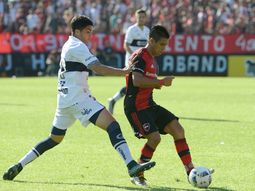 Newells le ganó a Gimnasia y es escolta. Newells le ganó a Gimnasia y es escolta.